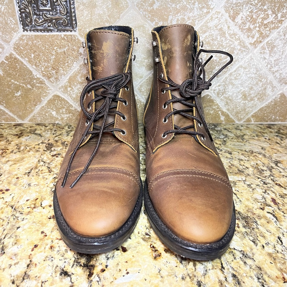 Men’s Leather boots.
